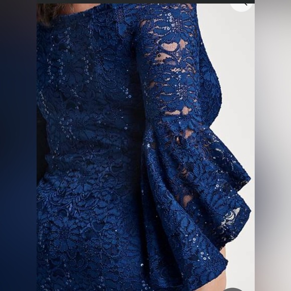 Dress - Picture 4 of 5